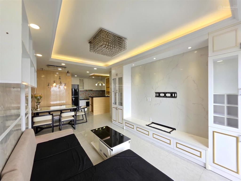 Bán căn hộ 2pn 2wc full nội thất sẵn hđ thuê 69.6m2 giá chỉ 7.1 tỷ cạnh công viên gia định