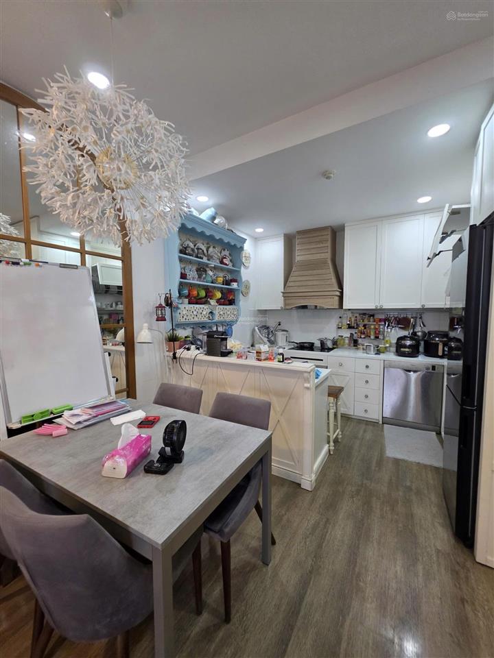 Bán căn hộ chung cư orchard parkview 3pn 2wc 98m2 (chủ đầu tư novaland) gần công viên gia định