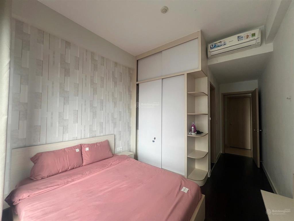Bán căn hộ 2pn 2wc view hồ bơi sẵn hđ thuê gần sân bay nhà đẹp y hình 68.5m2
