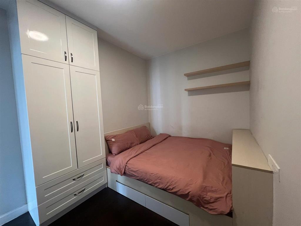 Bán căn hộ 2pn 2wc view hồ bơi sẵn hđ thuê gần sân bay nhà đẹp y hình 68.5m2