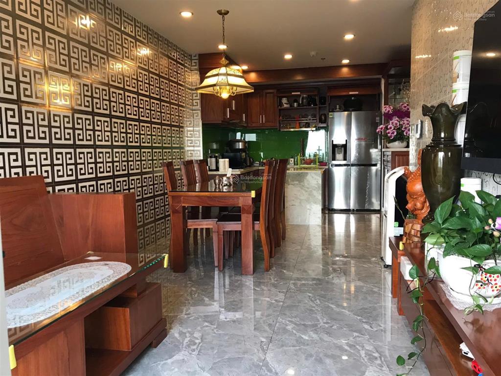 Bán căn hộ chung cư garden gate (chủ đầu tư novaland) 3pn 2wc 85m2 sát bên công viên gia định