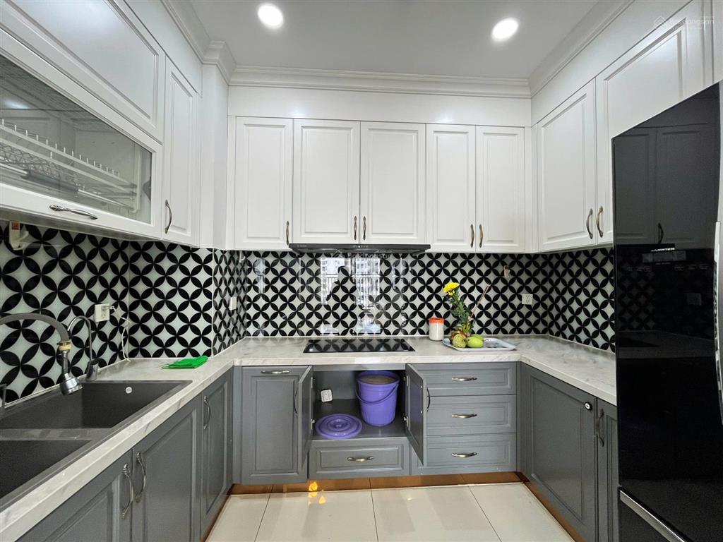 Bán căn hộ chung cư golden mansion (chủ đầu tư novaland) 3pn 2wc 103m2 gần sân bay tân sơn nhất