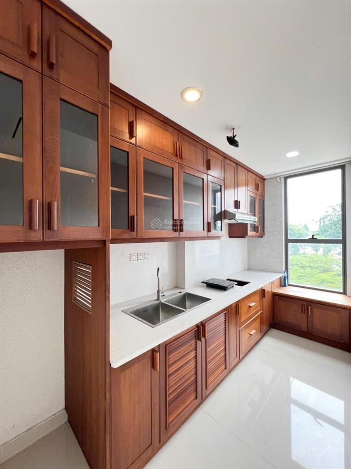 Cho thuê căn hộ chung cư botanica premier 2pn 1wc 60m2 gần công viên gia định và sân bay tsn