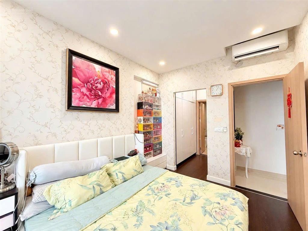 Cho thuê golden mansion 2pn 2wc full nội thất 75m2 giá 18tr/th tầng cao view thoáng