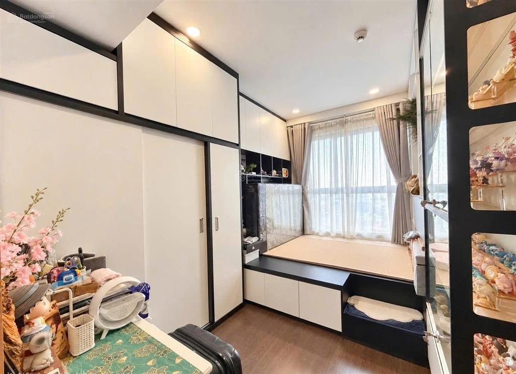 Cho thuê golden mansion 2pn 2wc full nội thất 75m2 giá 18tr/th tầng cao view thoáng