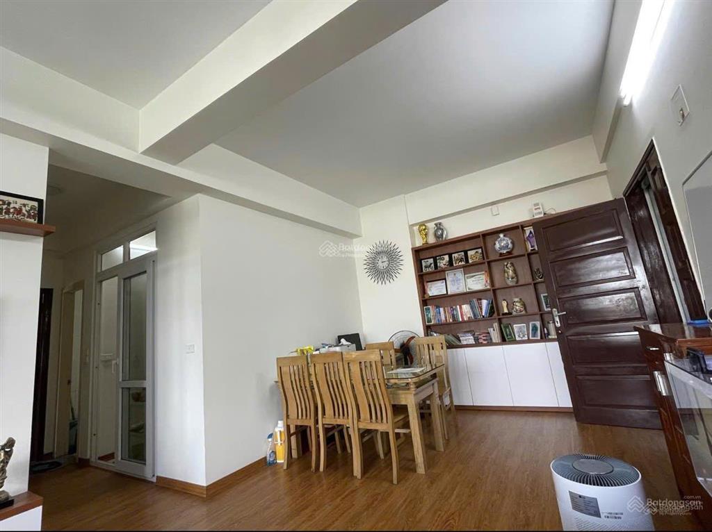 Anh trai nhờ bán căn hộ nc2 cầu bươu 79m2  2n2vs  giá chỉ 4,6 tỷ. full đồ rẻ nhất hà đông