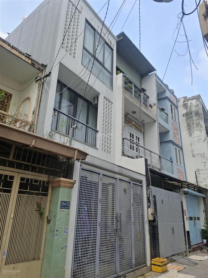 Bán nhà riêng tại 594/37, âu cơ, giá siêu hời 8,2 tỷ, 67m2, 5pn, 5wc