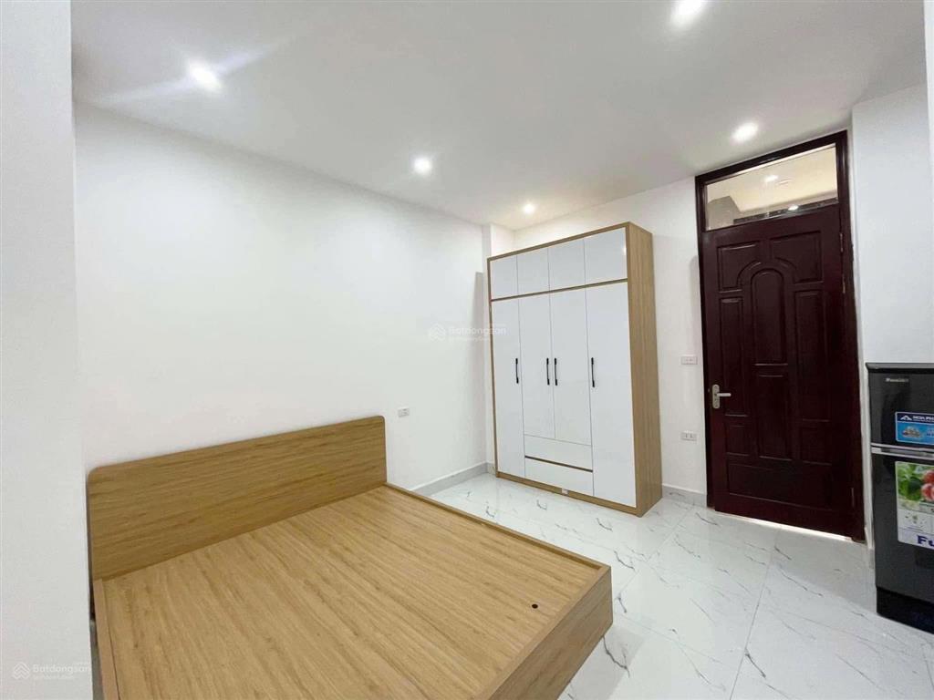 Cho thuê phòng tại phố bạch mai. giá 4tr5. vị trí gần trường đại học bách kinh xây