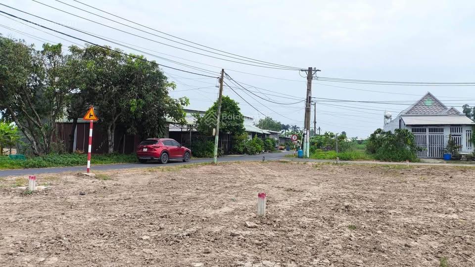 Chính chủ cần ra nhanh 5x22m ra ql22 100m sát thị trấn củ chi, sổ sẵn, qh khu dân cư hiện hữu