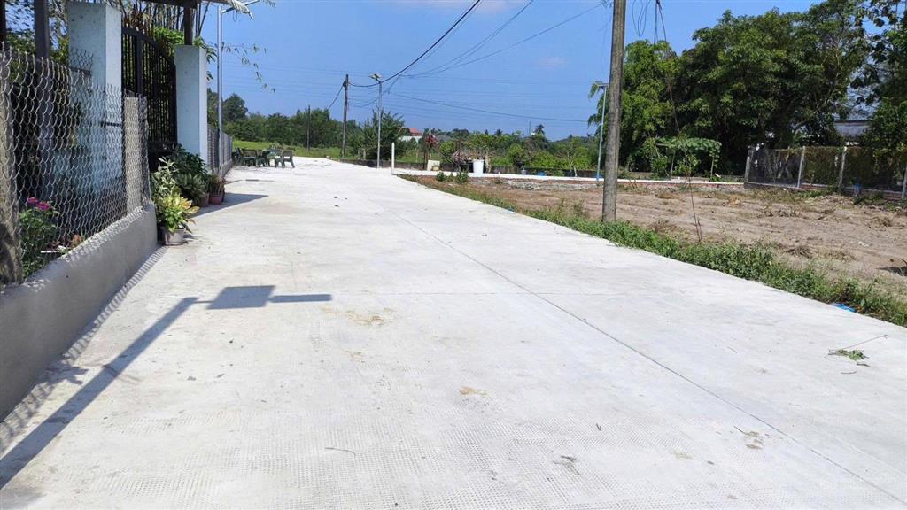 Chính chủ bán 7x16m full thổ cư 1 sẹc nguyễn văn khạ, ngay thị trấn củ chi, sổ sẵn, qh khu dân cư