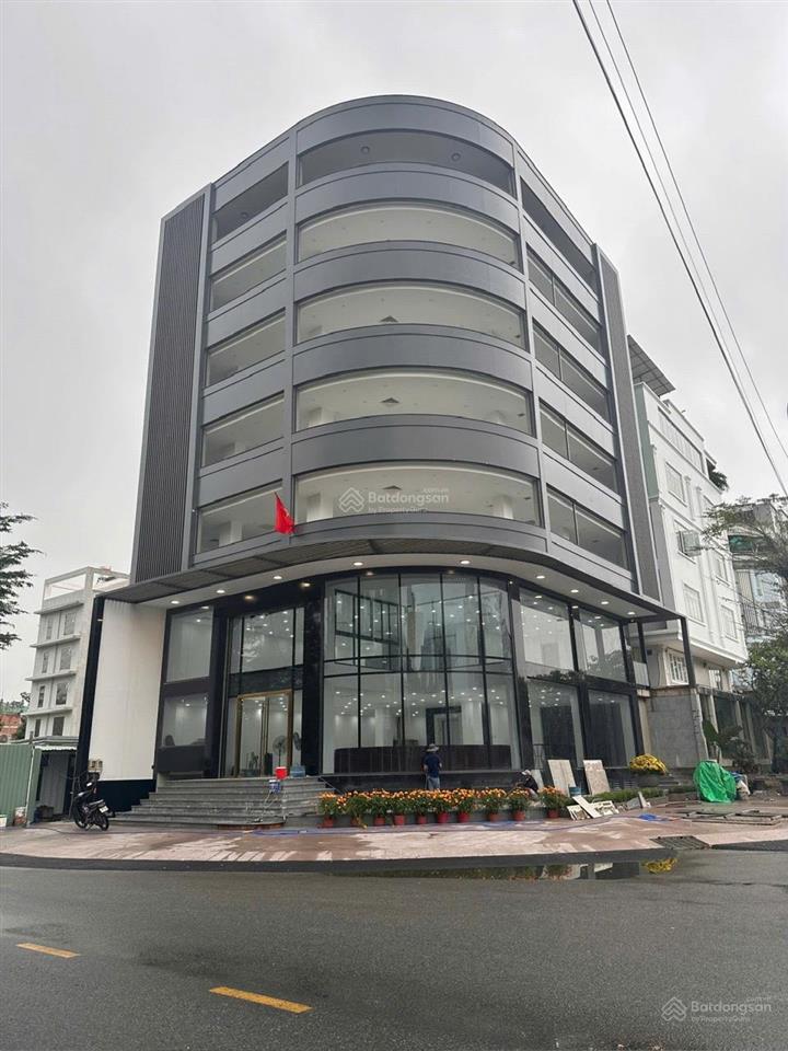 Tòa nhà góc 2 mặt tiền nguyễn văn kỉnh nguyễn an , tphcm