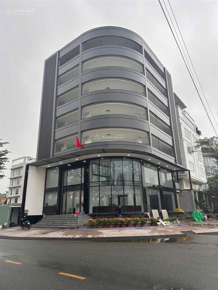 Tòa nhà góc 2 mặt tiền nguyễn văn kỉnh nguyễn an , tphcm