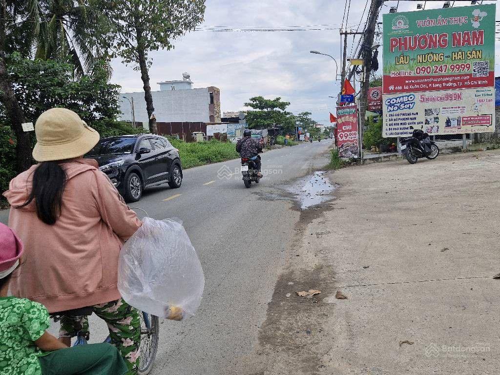 Nhà vườn ẩm thực nổi tiếng 1 vùng,mặt tiền lã xuân oai đối diện khu đông tăng long3500m2chỉ 115t