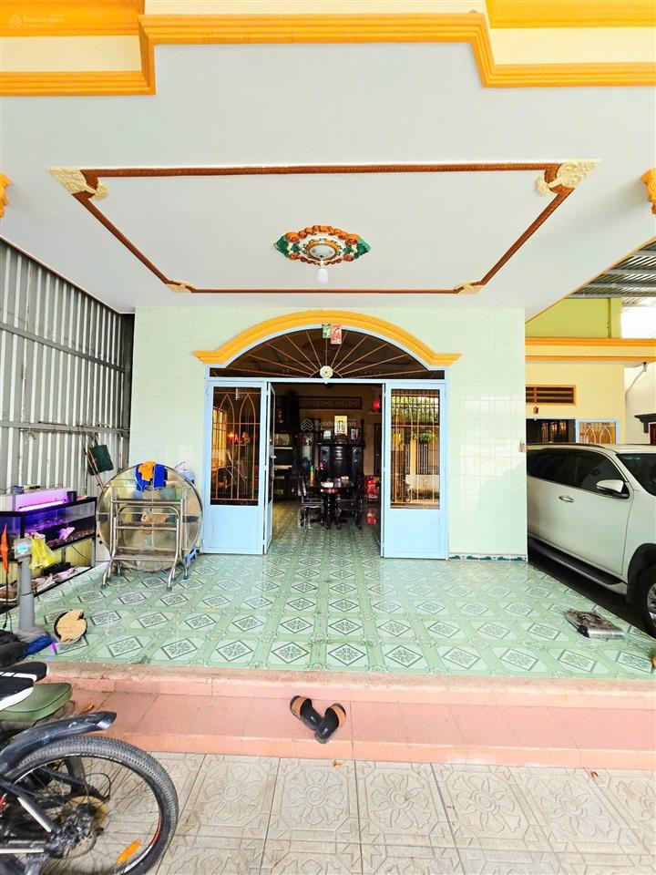Ngộp bank nặng giảm chào 2 tỷ nhà c4 ngang khủng gần trường, chợ võ văn hát long trường hẻm oto
