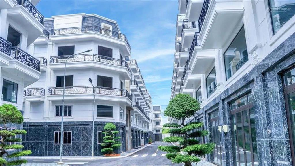 Bán gấp nhà mặt phố quốc lộ 13, 53m2, 7,65 tỷ, p hiệp bình phước, tp thủ đức