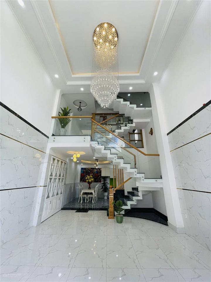 Bán gấp nhà mặt phố quốc lộ 13, 53m2, 7,65 tỷ, p hiệp bình phước, tp thủ đức