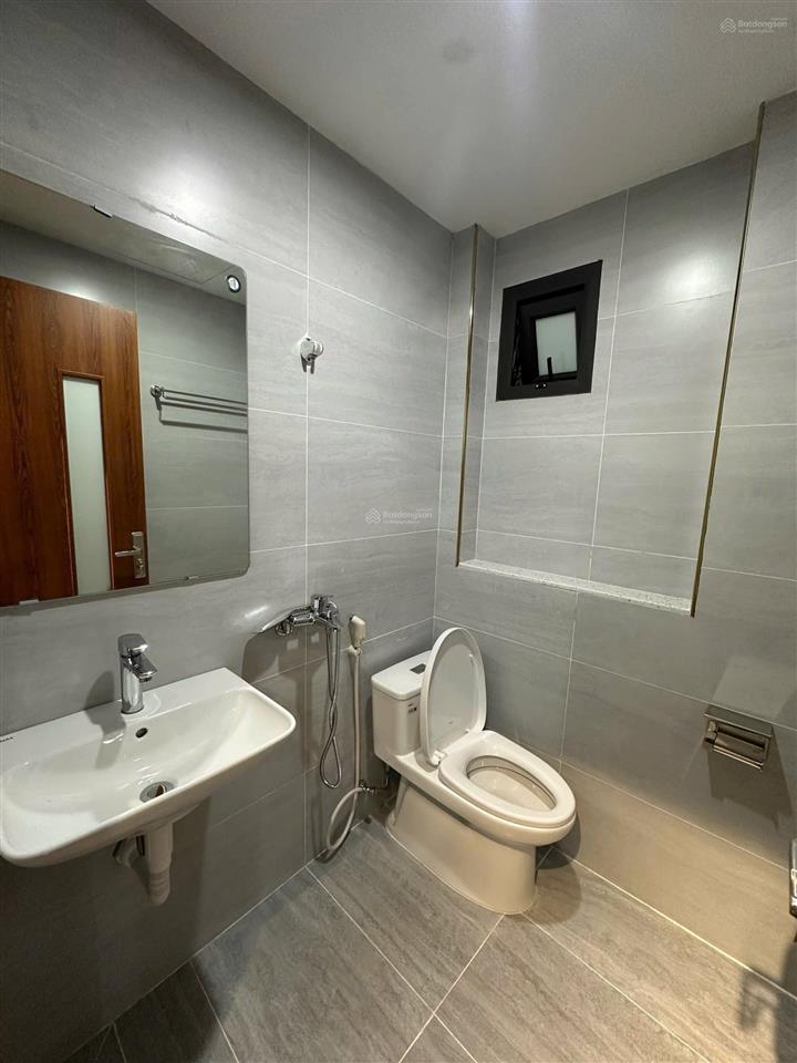 Bán nhà cầu giấy 50m2 7 tầng thang máy  nhà mới ô tô tránh  kinh doanh đỉnh !!