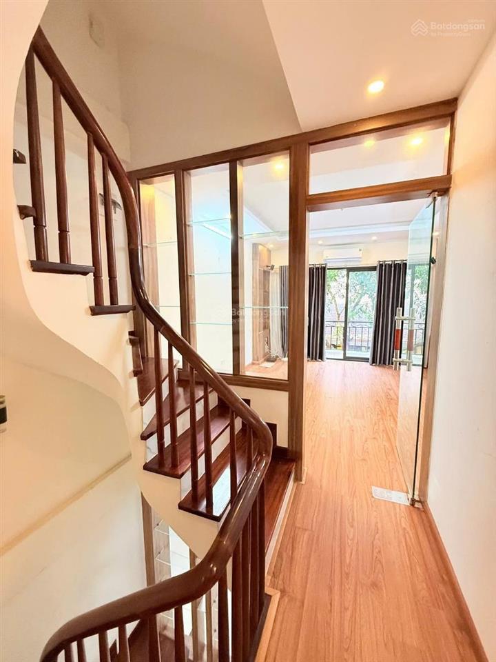 Bán nhanh nhà cầu giấy 52m2 5t  nhà mới ở ngay, ba bước ra ô tô  nhỉnh 11 tỷ!!