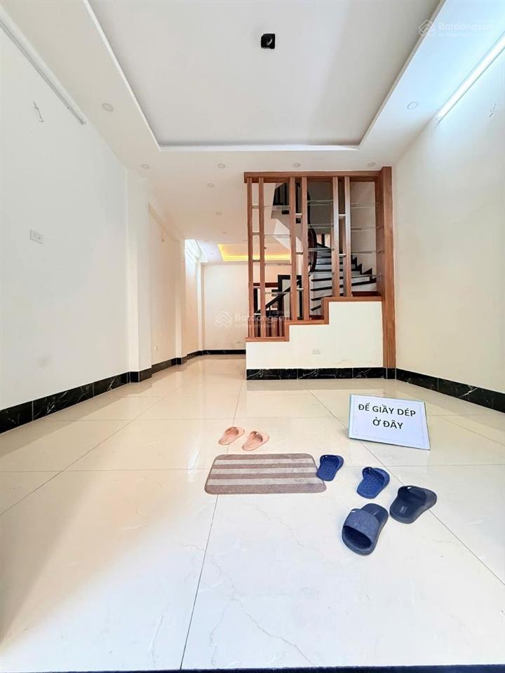 Bán nhanh nhà cầu giấy 52m2 5t  nhà mới ở ngay, ba bước ra ô tô  nhỉnh 11 tỷ!!