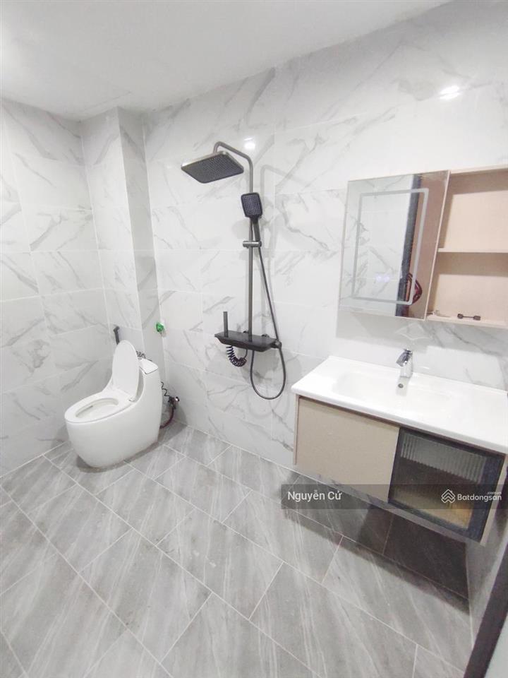 Hiếm! pháo đài láng, nguyễn chí thanh, ngõ thông, 2 thoáng, kd nhỏ, nhà dân xây, 40m*5t* ở cực vip.