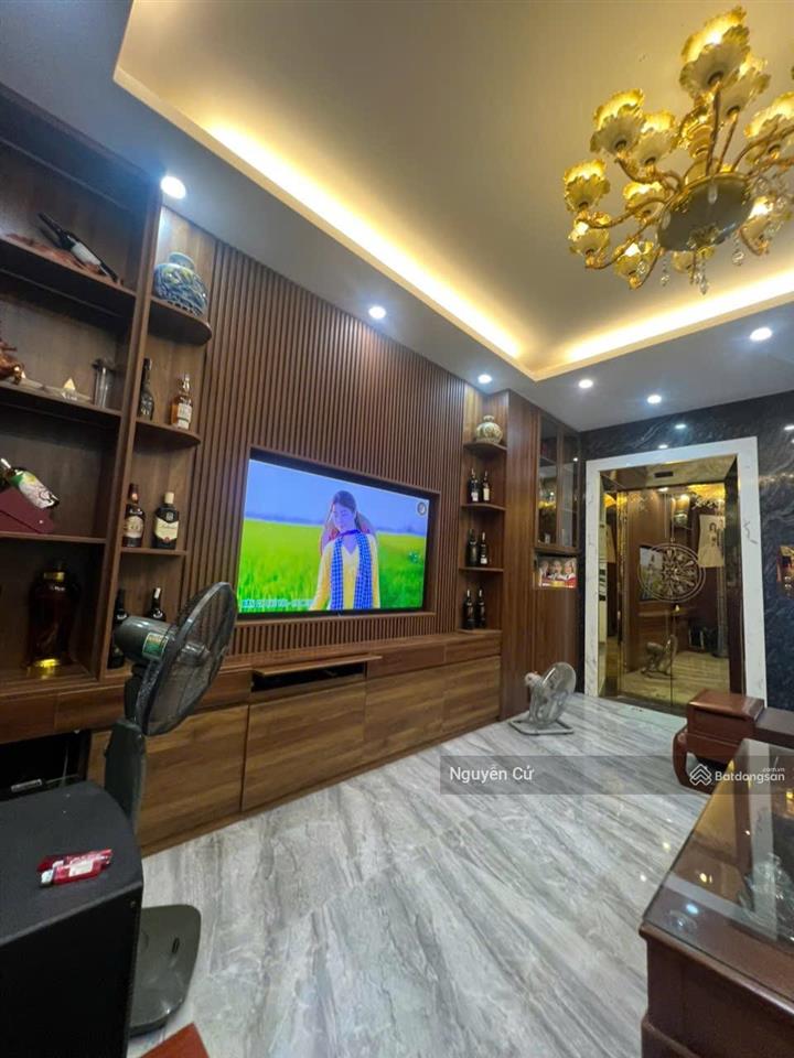Cực hiếm, chùa láng, pháo đài láng, nhà mới koong, thang máy ngõ thông, ful nội thất, 38m*6t*ở vip.