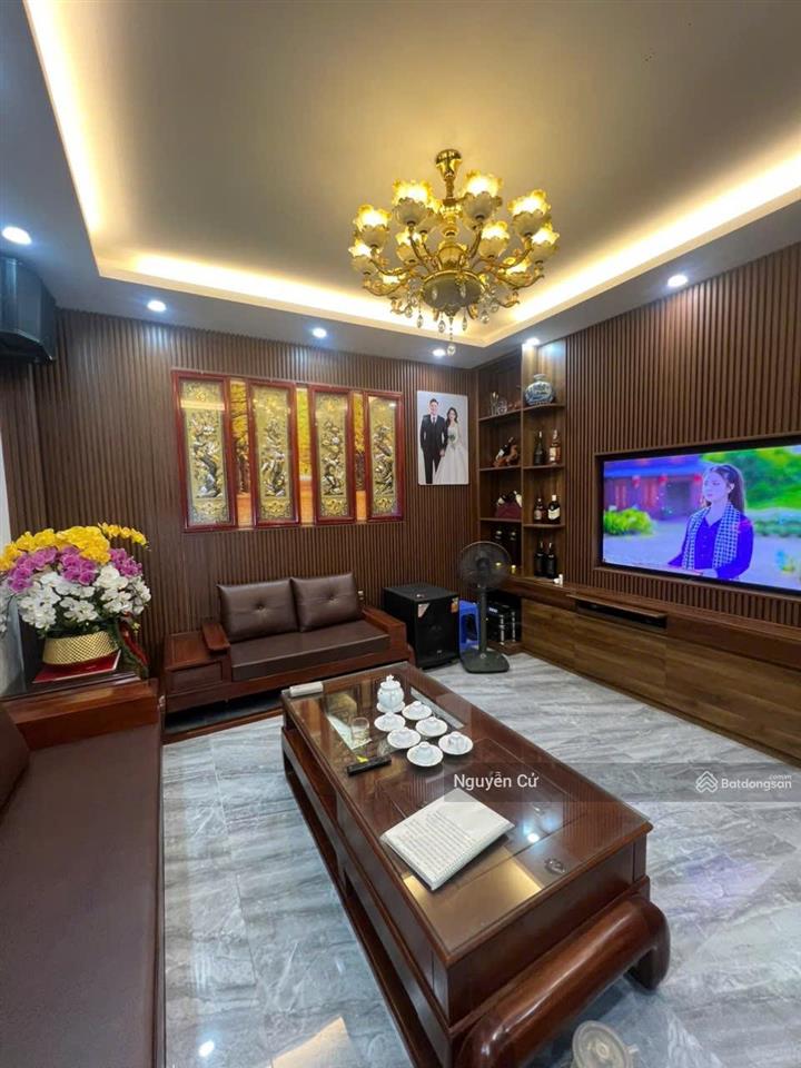 Cực hiếm, chùa láng, pháo đài láng, nhà mới koong, thang máy ngõ thông, ful nội thất, 38m*6t*ở vip.