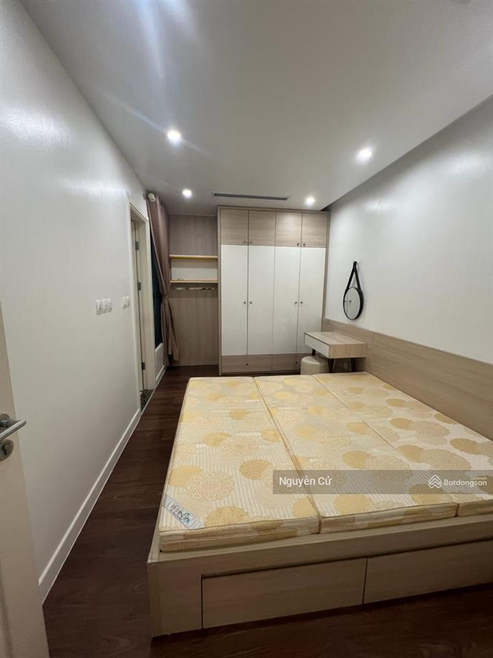 Siêu hiếm! có 102 la thành, hoàng cầu, 2 thoáng, gần phố, ngõ thông, kd nhỏ, 38m*5t* ở cực vip.