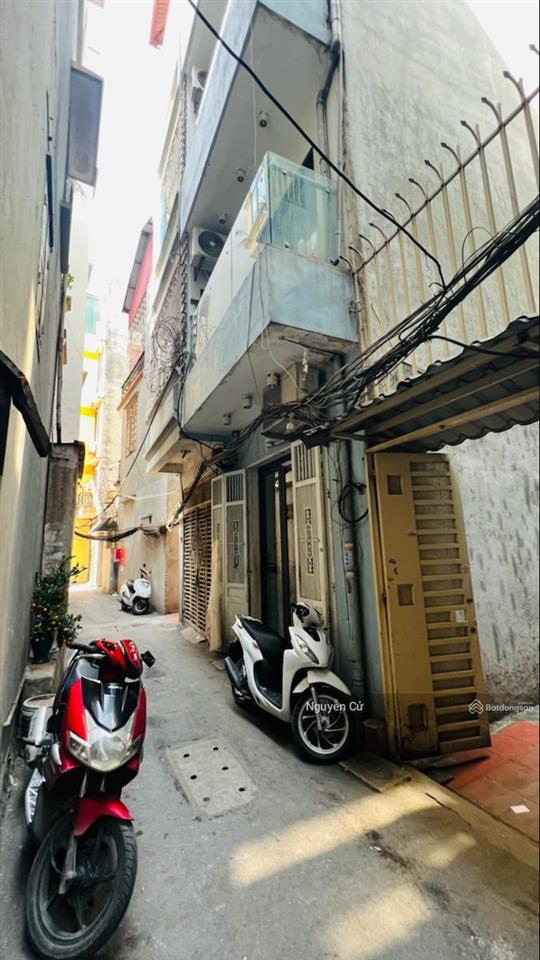 Siêu hiếm! có 102 la thành, hoàng cầu, 2 thoáng, gần phố, ngõ thông, kd nhỏ, 38m*5t* ở cực vip.
