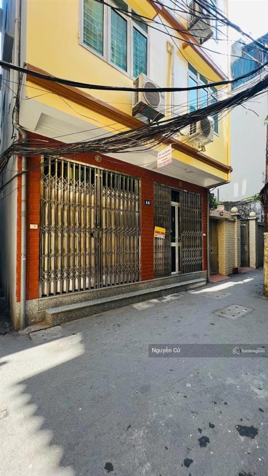 Phố vip chùa bộc, tây sơn, 2 thoáng, gần phố, ngõ thông, ô chờ thang máy, 40m*5t*kdvp, spa, ở vip.