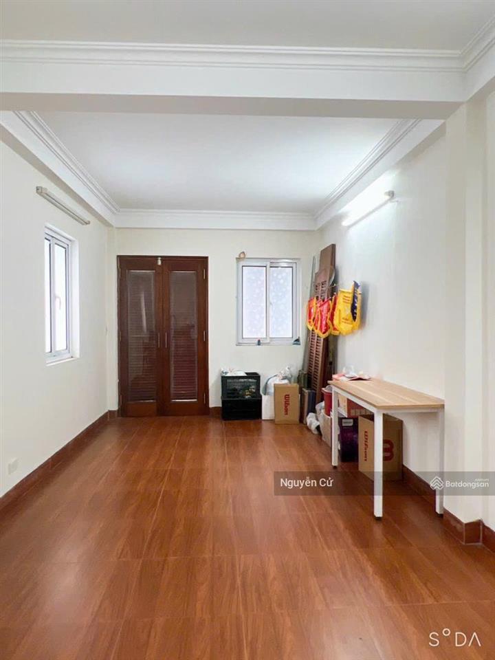 Phố vip chùa bộc, tây sơn, 2 thoáng, gần phố, ngõ thông, ô chờ thang máy, 40m*5t*kdvp, spa, ở vip.