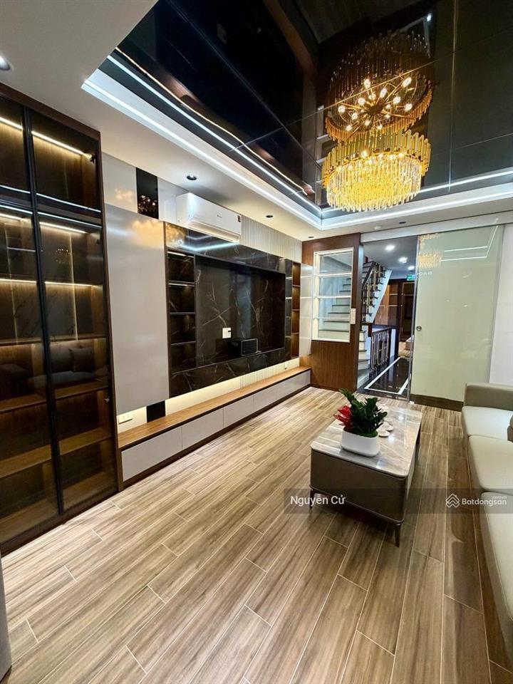 Phố vip yên lãng, đường láng, ngõ ô tô, thông, dân xây, 2 thoáng, kd sầm uất,30m*6t* ở cực vip.