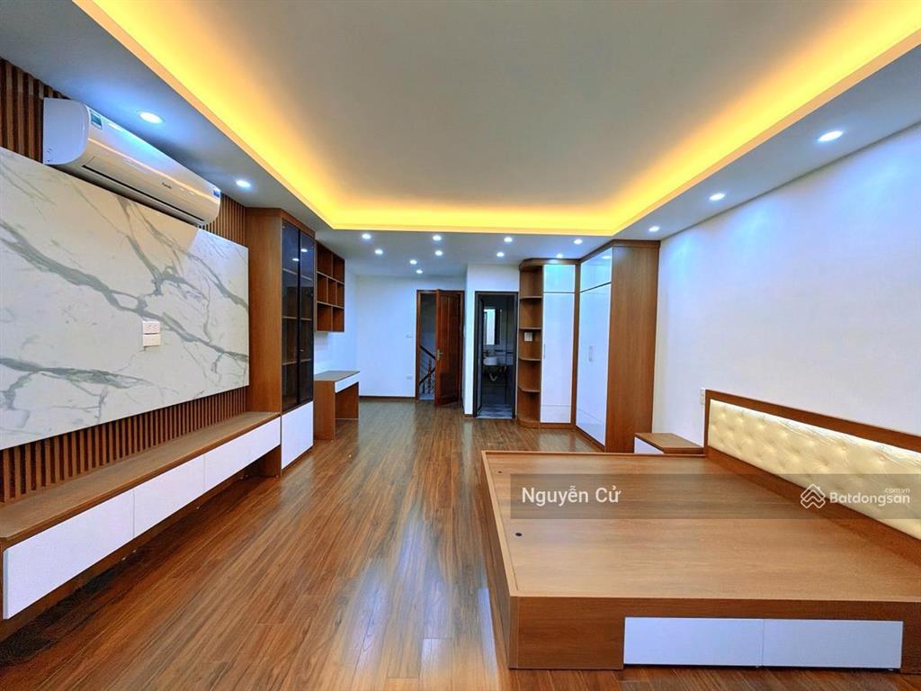 Phố vip yên lãng, đường láng, ngõ ô tô, thông, dân xây, 2 thoáng, kd sầm uất,30m*6t* ở cực vip.