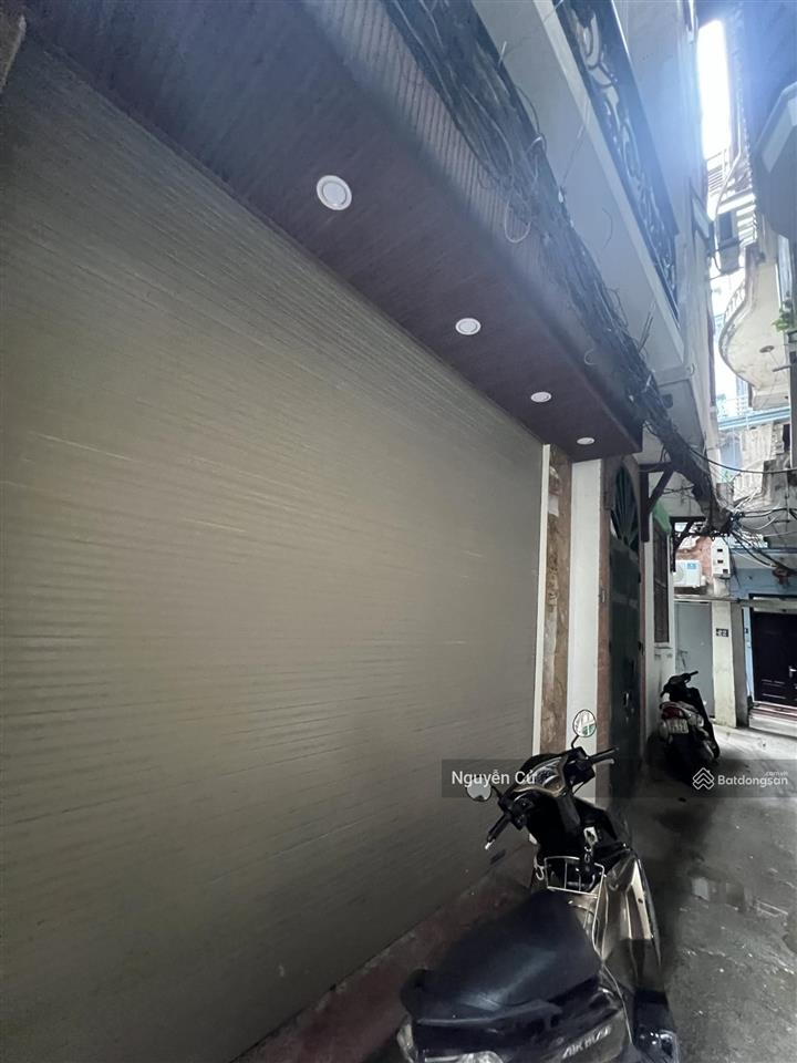 Vip! có 102, la thành, xã đàn, gần phố, ngõ thông, 2 thoáng, ful nội thất, 40m*5t* kdvp, spa, ở vip