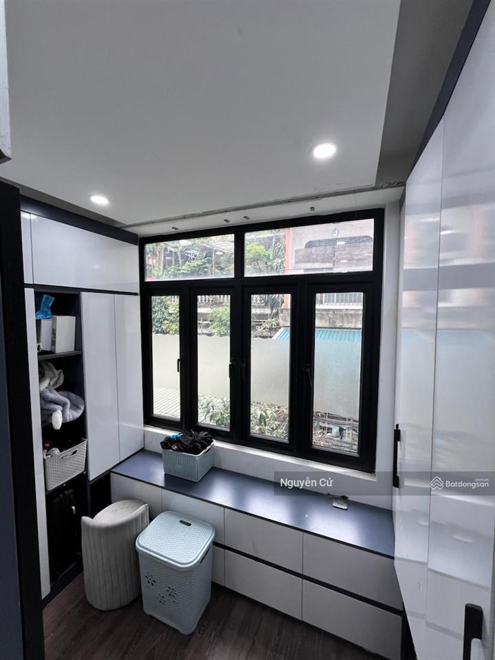 Hiếm! nhà mới koong, gần ô tô tránh, ngõ thẳng, nguyễn chí thanh, nguyên hồng thang máy, 38m*6t.
