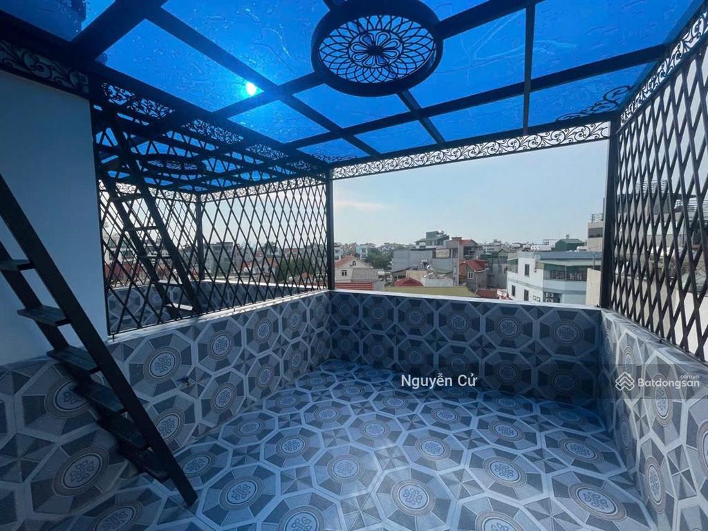 Có 102, phố hào nam, hoàng cầu, gần ô tô đỗ,2 thoáng, ngõ thông, ful nội thất, 48m*4t*ở cực vip.