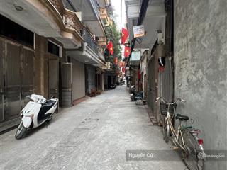 Có 102, phố hào nam, hoàng cầu, gần ô tô đỗ,2 thoáng, ngõ thông, ful nội thất, 48m*4t*ở cực vip.
