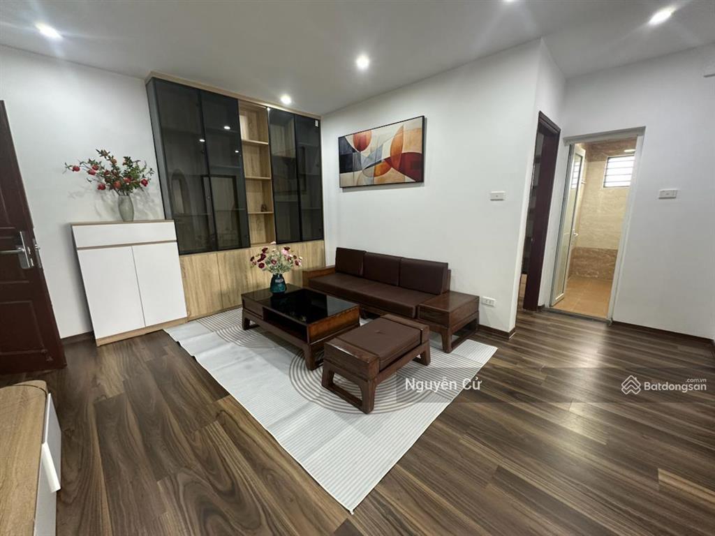 Hiếm! ô tô đỗ cửa, gần phố ngõ thông,ful nội thất,kd sầm uất, nguyễn lương bằng, xã đàn, 38m*5t, ởv