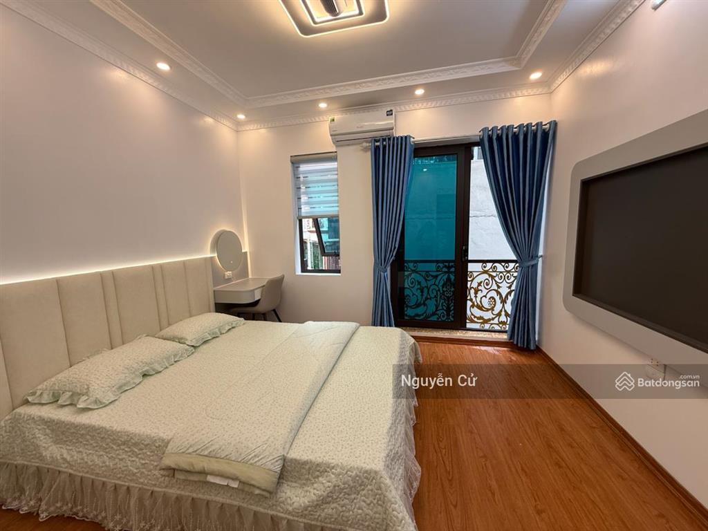 Có 102! nhà mới koong, thang máy, 2 thoáng, ful nội thất, hào nam, ô chợ rừa, 36m*6t, ở cực vip.