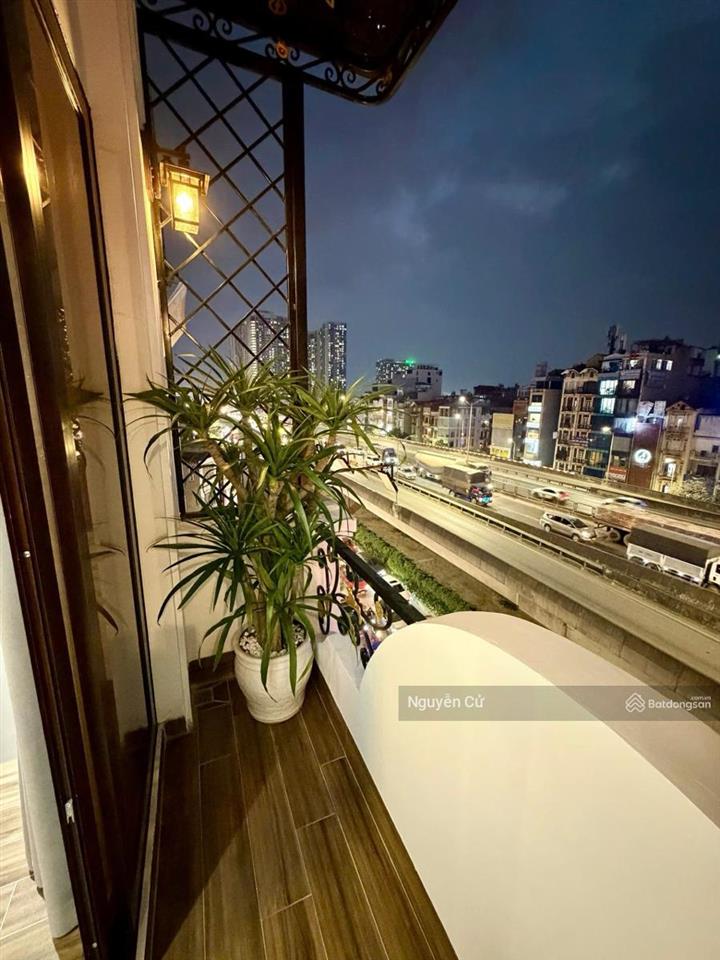 Vip! có 102, phố thái thịnh, yên lãng, thang máy, lô góc, ful nội thất, gần ô tô, 42m*6t* ở vip.