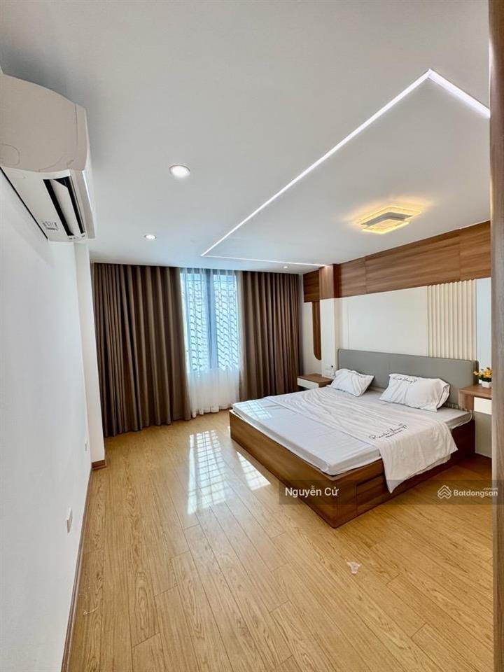 Hiếm! phố hoàng, vành đai 1, 2 thoáng, gần ô tô, ful nội thất, dân xây, ô chờ thang máy,48m*5*ở vip