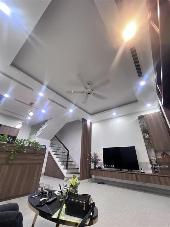 Siẻu phẩm lô góc, dân xây, gần hồ, phố nguyễn lương bằng, xã đàn, ful nội thất, 48m*5t* ở vip.
