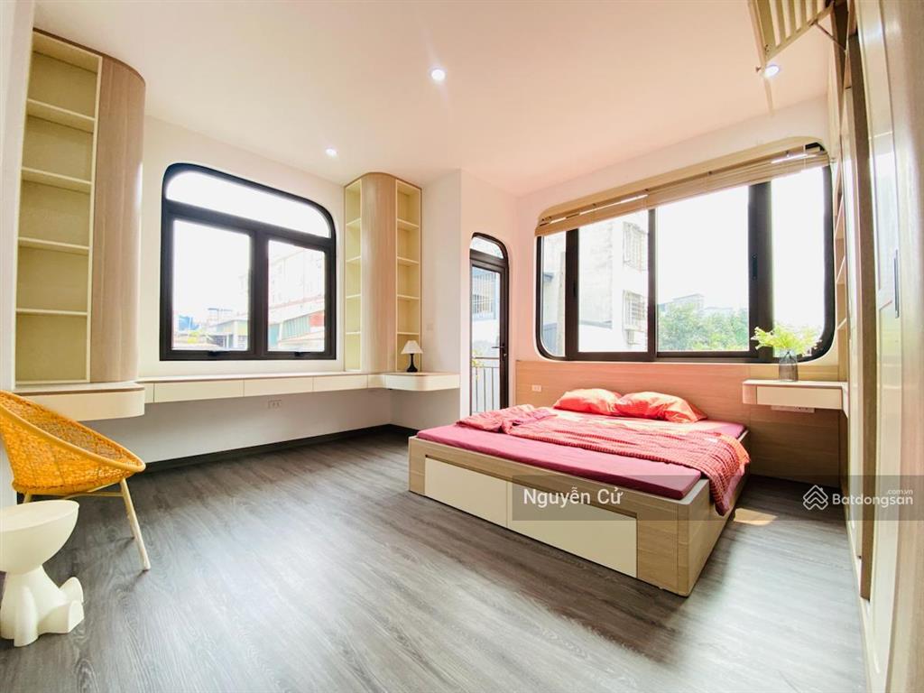 Hiếm! ô tô đỗ sát nhà, ngõ thông tứ tung, 2 thoáng, ful nội thất, phố yên lãng đường, 32m*5t* ở vip