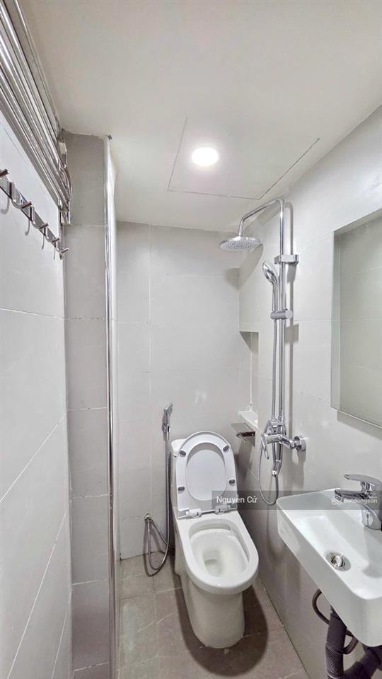 Vip! có 102 tây sơn, thái thịnh, nhà mới koong, ful nội thất, 2 thoáng, gần oto, 44m*5t* ở vip.
