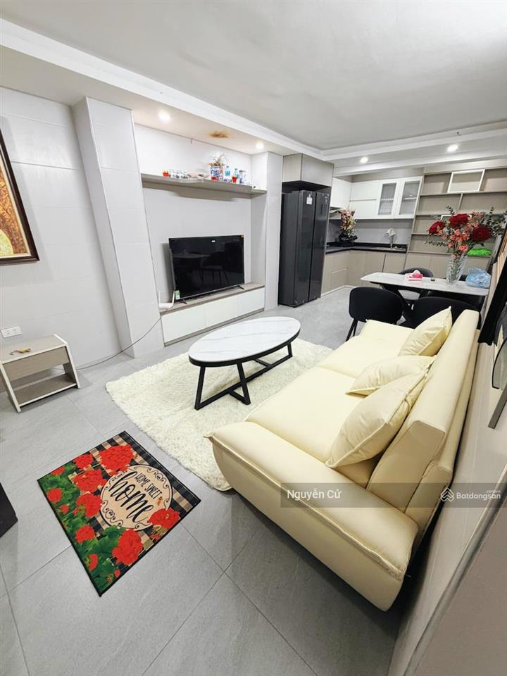 Vip! có 102 tây sơn, thái thịnh, nhà mới koong, ful nội thất, 2 thoáng, gần oto, 44m*5t* ở vip.