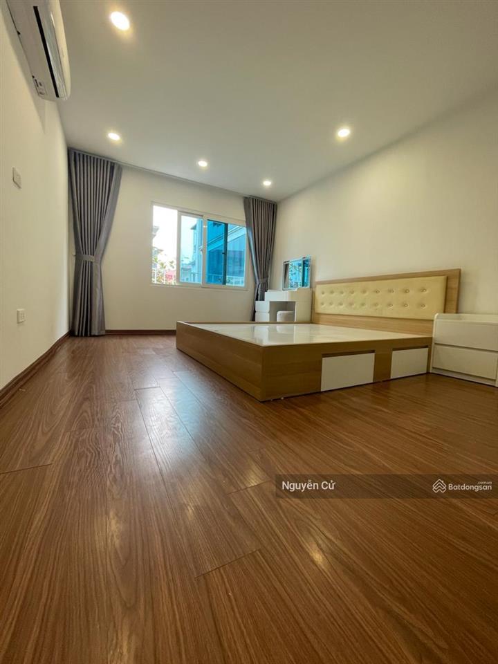 Vip! có 102 tây sơn, thái thịnh, nhà mới koong, ful nội thất, 2 thoáng, gần oto, 44m*5t* ở vip.