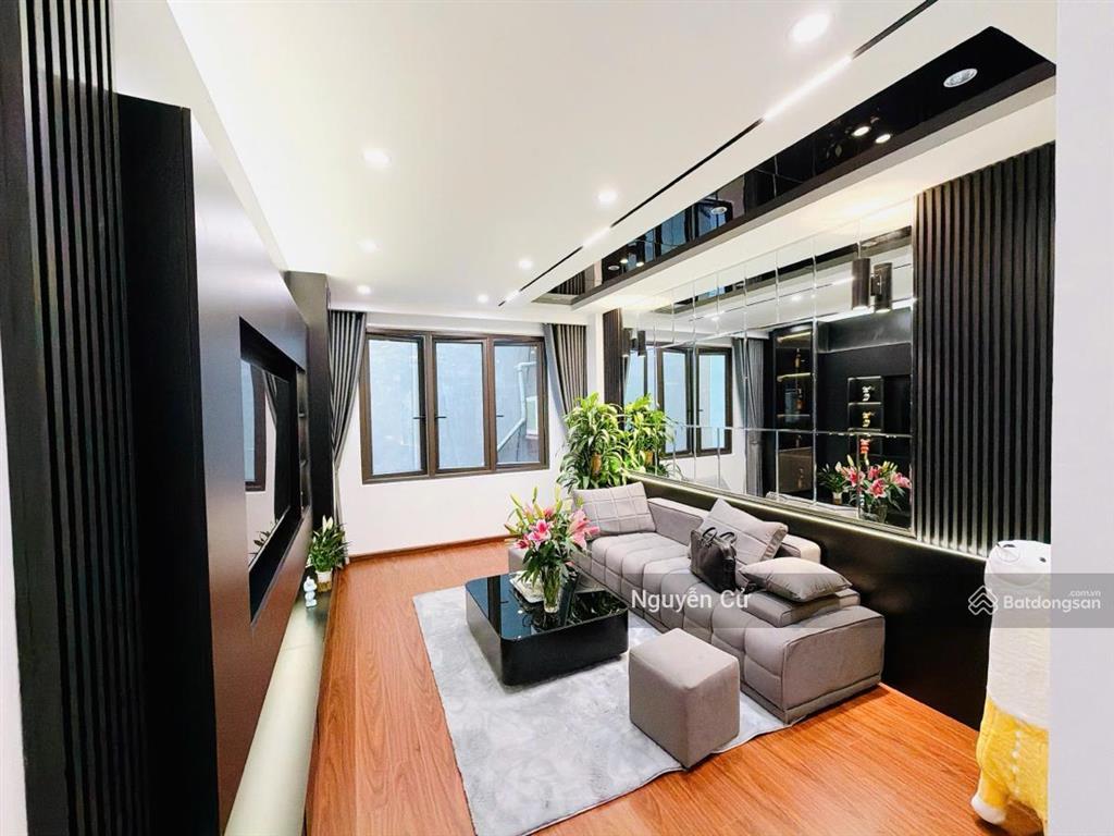 Vip! nhà mới koong, phố đặng tiến đông, hoàng cầu, ful nội thất, sát oto, ngõ thông, 32m*5t* ở vip.