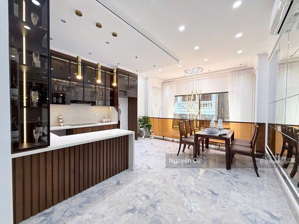 Hiếm! phố vip nguyễn chí thanh, huỳnh thúc kháng, dân xây lô góc, gần phố, ful nội thất, 42m*5t.