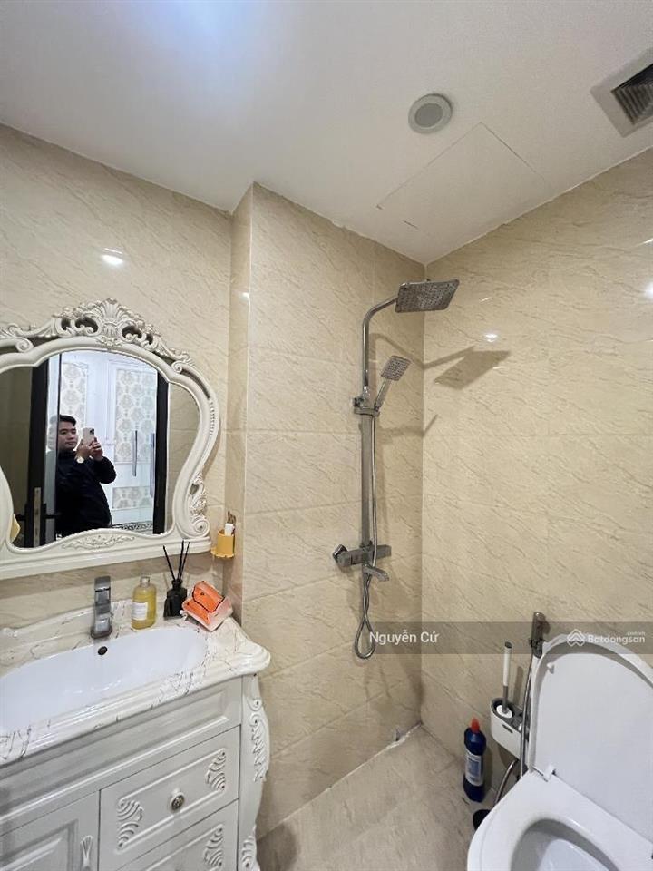 Có 102! phố chùa láng, nguyễn chí thanh, dân xây, 2 thoáng, ful nội thất, lô góc, 38m*5t* ở cực vip