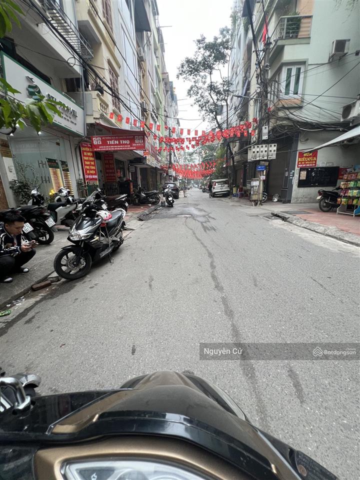 Có 102! phân lô, ô tô tránh, ngõ bàn cờ, kd sầm uất, ful nội thất, ô chờ thang máy, 28m*6t, ở vip.