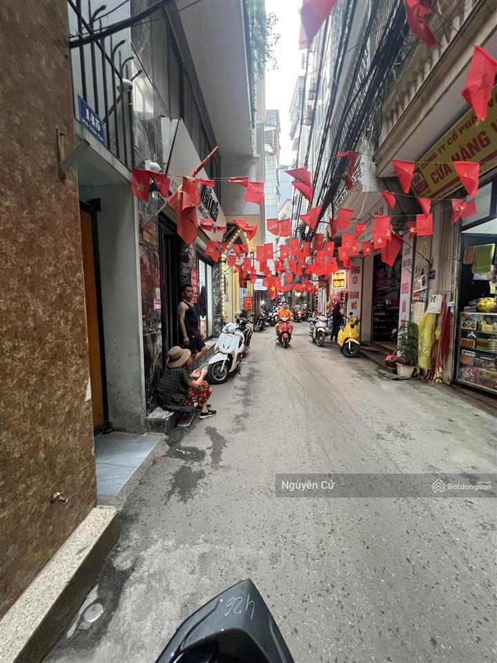 Hiếm! có 102 phố chùa láng, nguyễn chí thanh, lô góc, ful nội thất, ngõ thông, 38m*5t* ở vip.